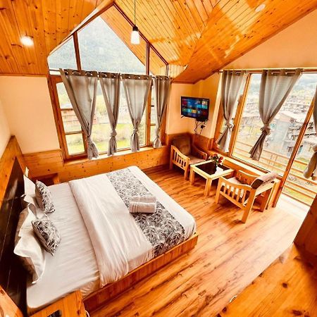 The Rohtang Chalet Hotell Manāli Exteriör bild