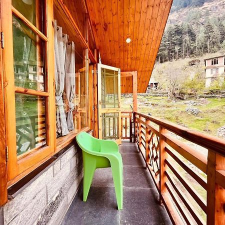 The Rohtang Chalet Hotell Manāli Exteriör bild